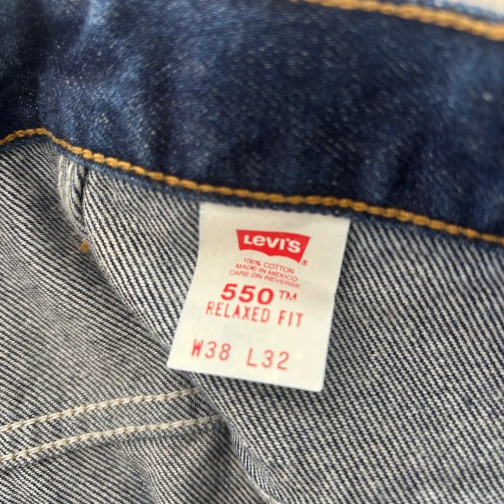 Levis 550 Relaxed Fit Jeans Mens 38x32 Dark Wash Indigo Blue Denim‎ 100% Cotton
